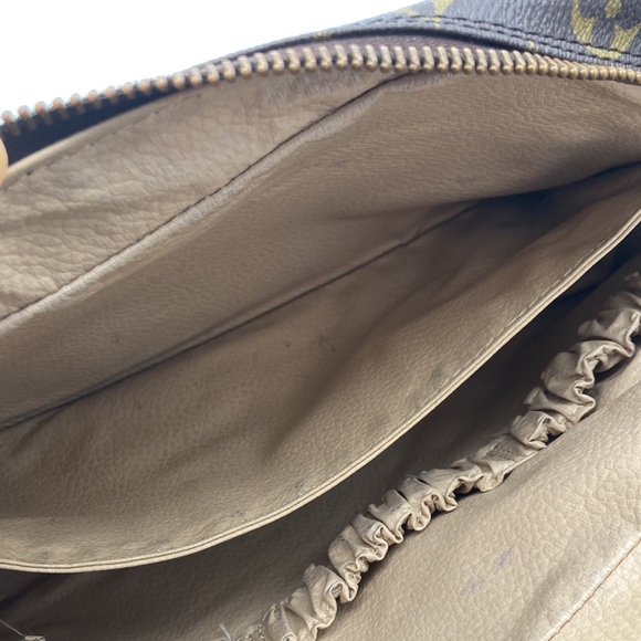 LOUIS VUITTON MONOGRAM TOILETRY TROUSSE 28 BAG - Picture 16 of 17